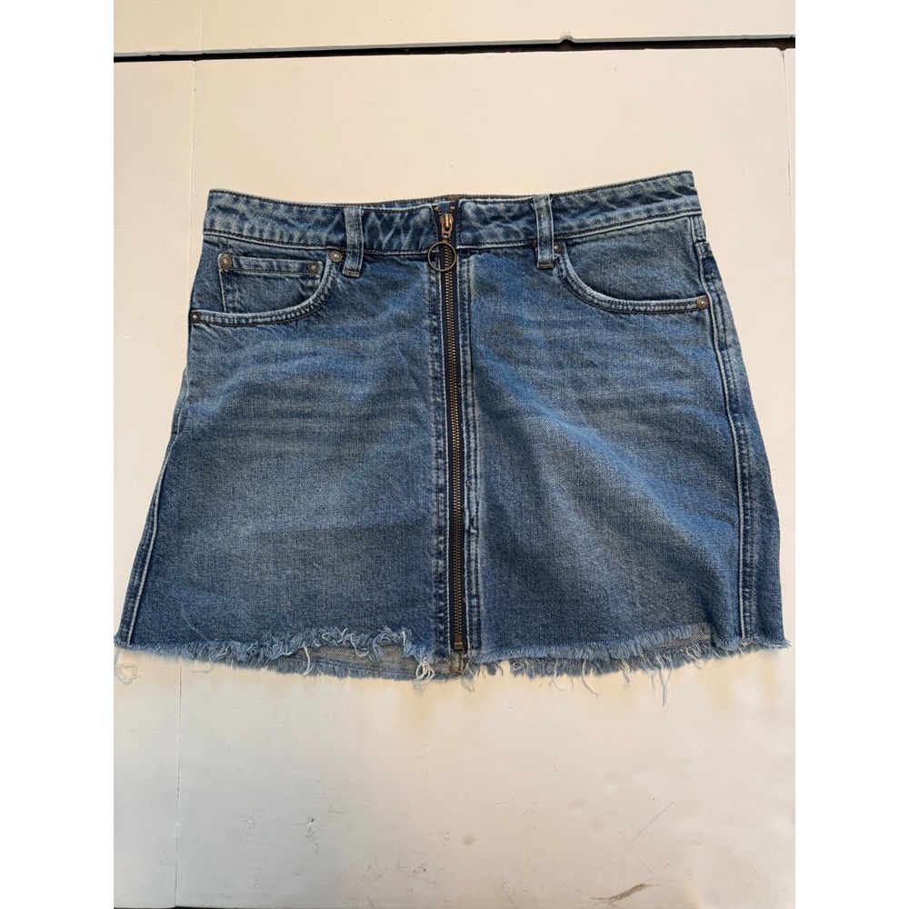 We The Free Free People Denim Mini Skirt Front Zip Raw Hem Blue Size 28